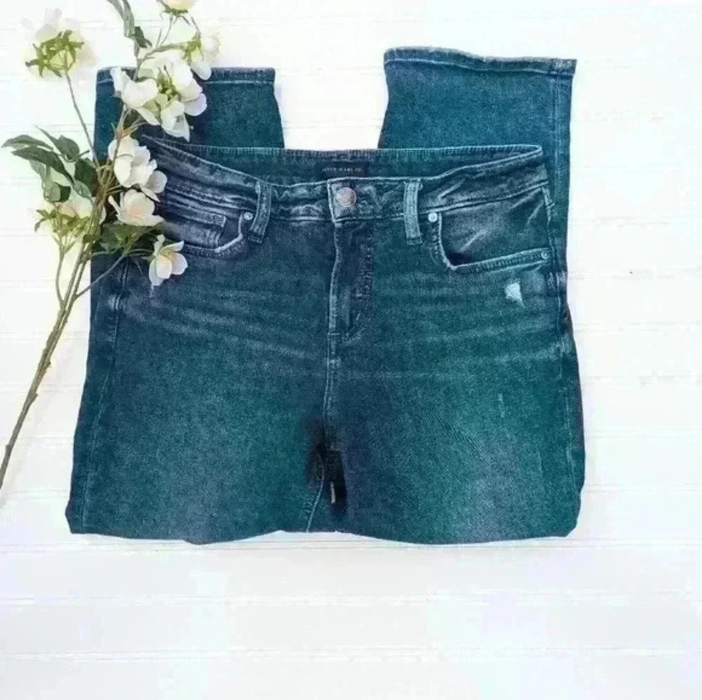 Silver Jeans Suki Capri Cropped Jeans